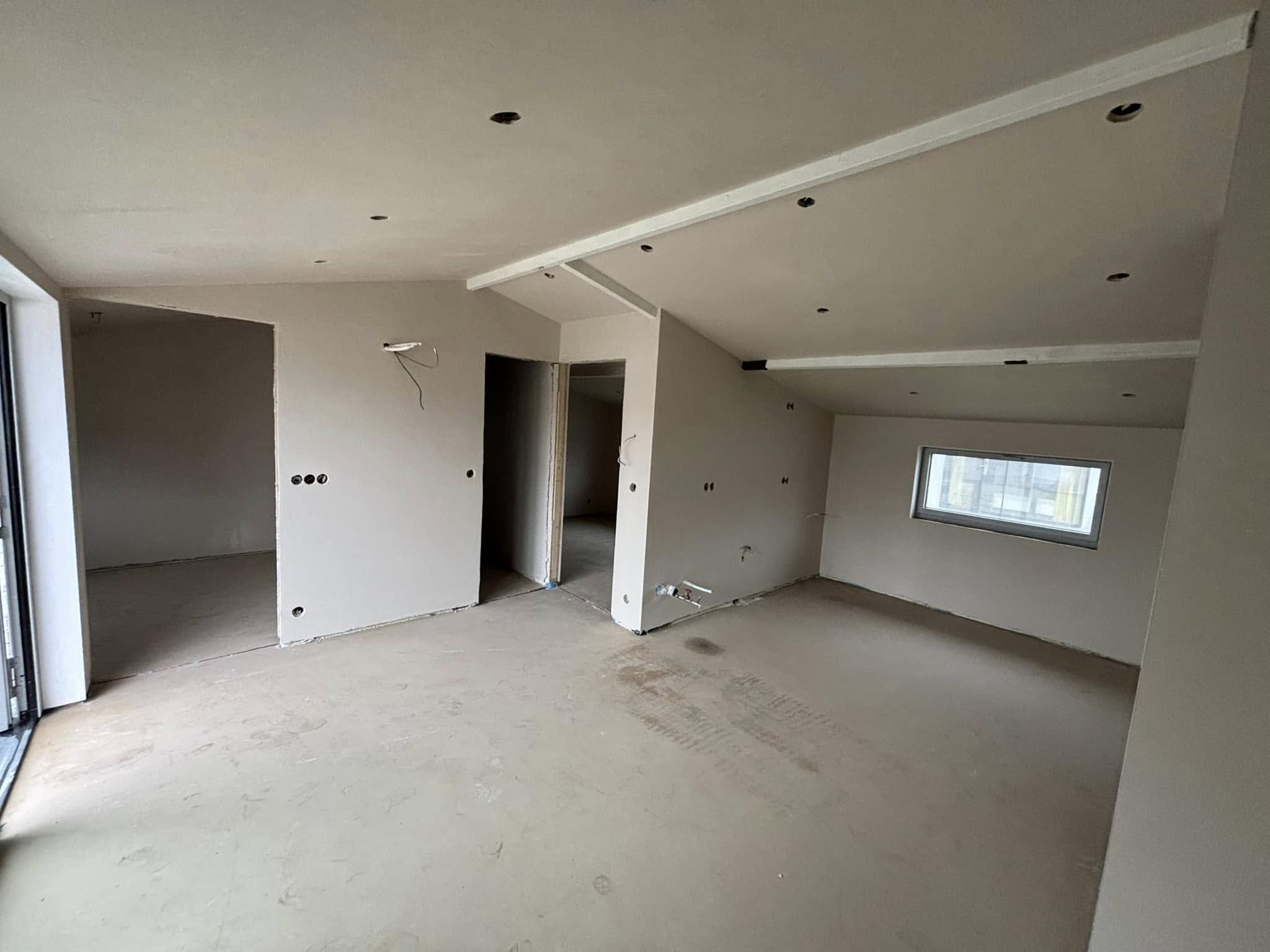 picture of a house drywalled